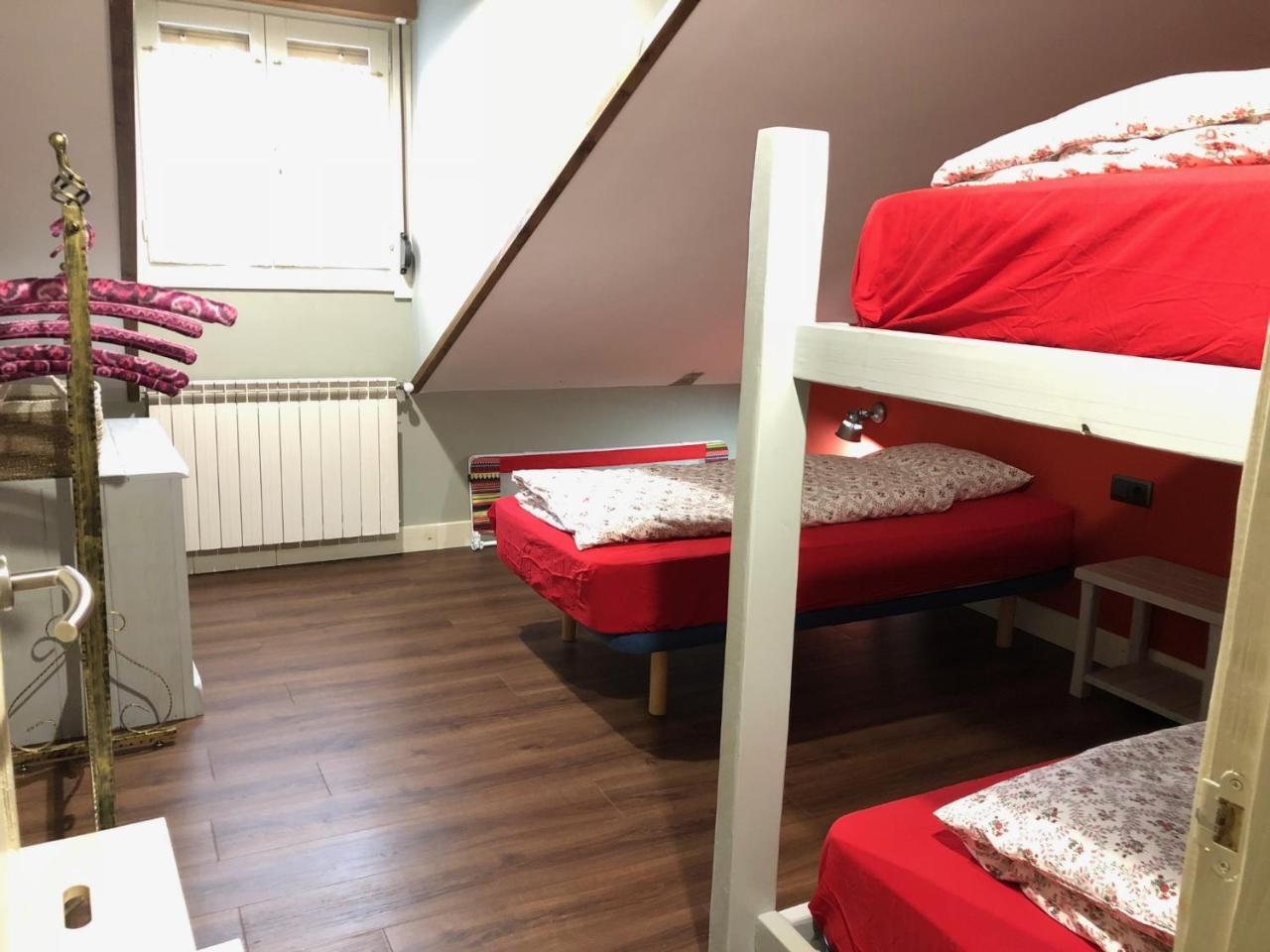 Apartamentos El Rincon De Andrea II Biescas  Eksteriør billede