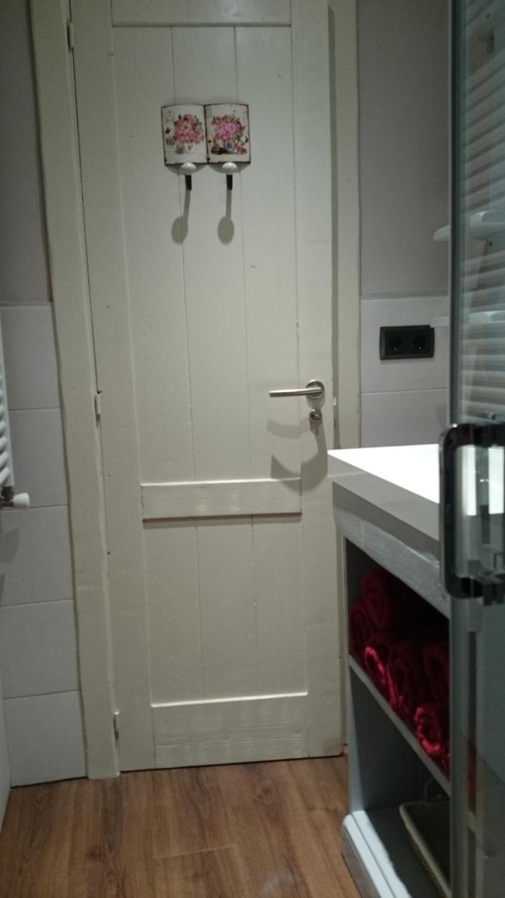 Apartamentos El Rincon De Andrea II Biescas  Eksteriør billede