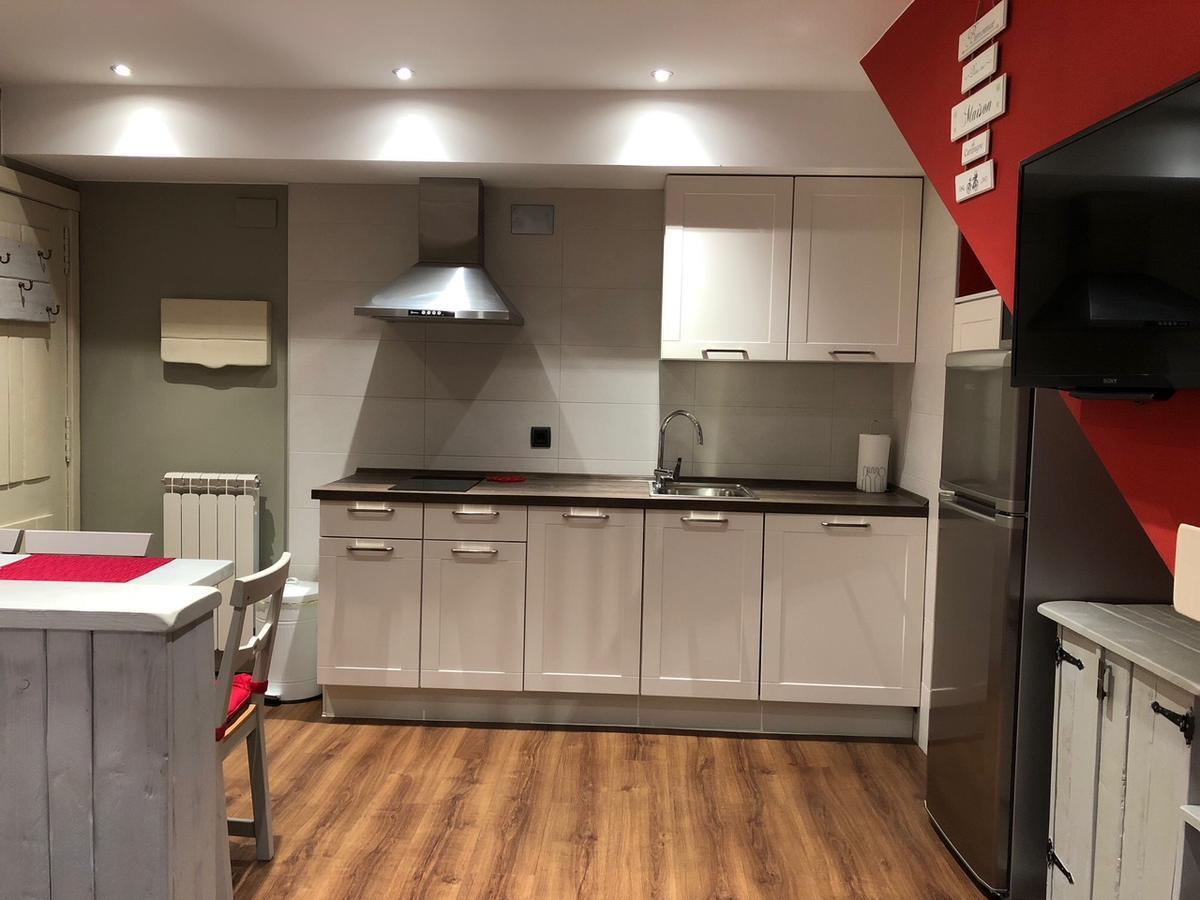 Apartamentos El Rincon De Andrea II Biescas  Eksteriør billede